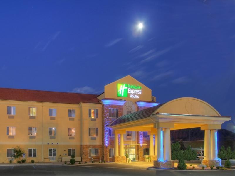 Holiday Inn Express And Suites - Tucumcari, An Ihg Hotel Zewnętrze zdjęcie
